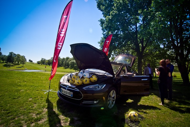2-ballonskappa-tesla.jpeg