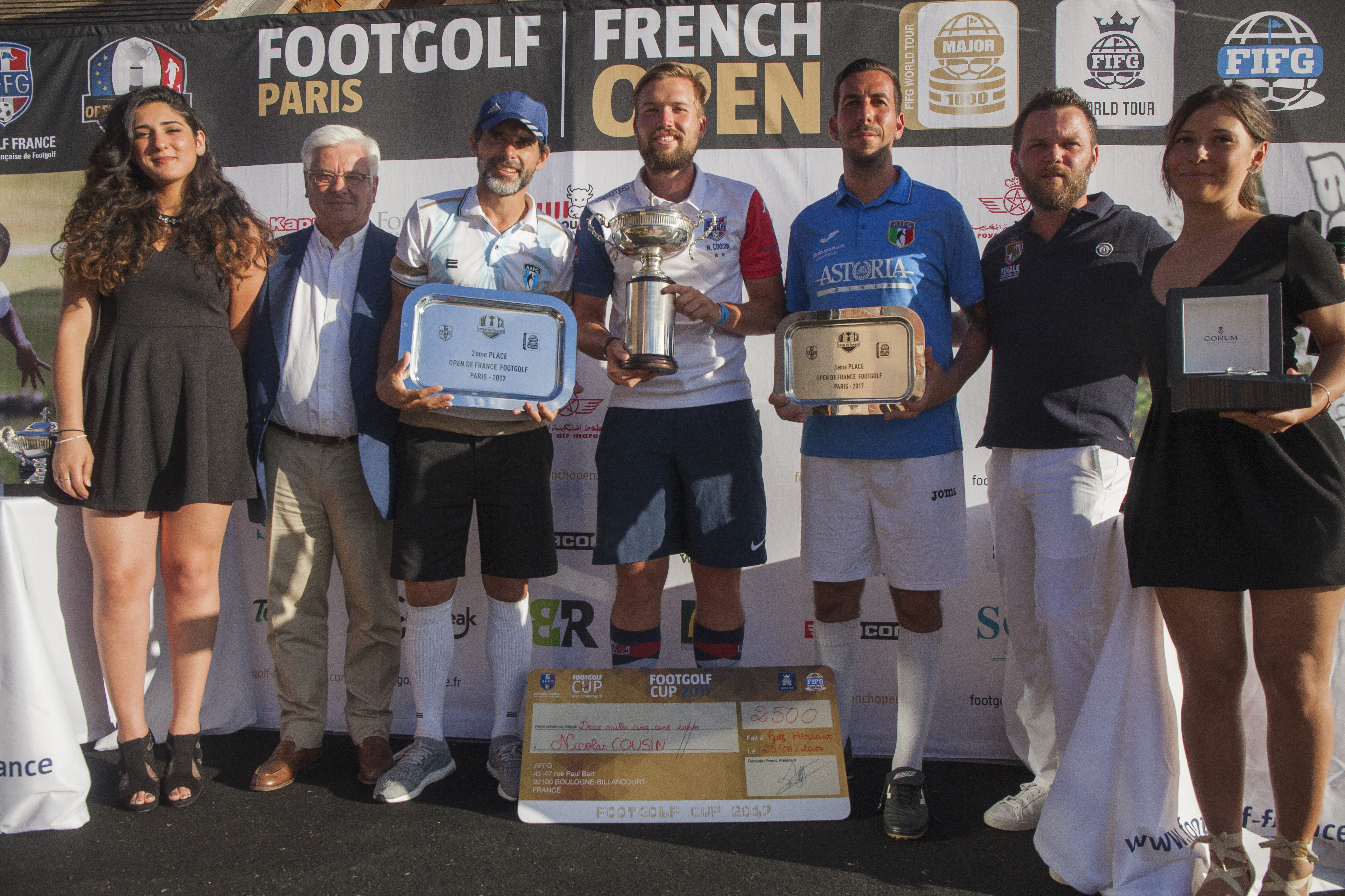 podium-open