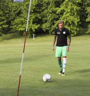 52-footgolf-r-emilie-alexandrine.jpeg